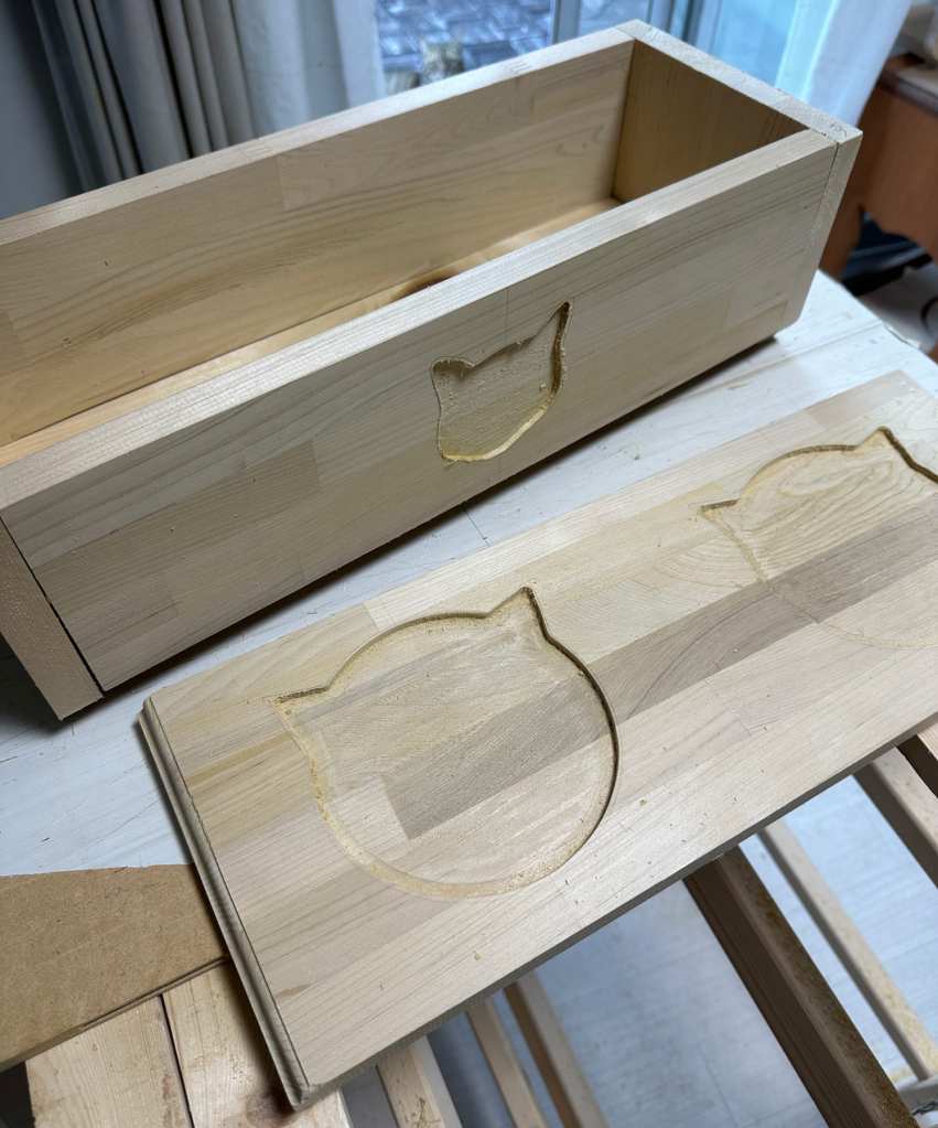 青森ヒバの餌台＆餌箱