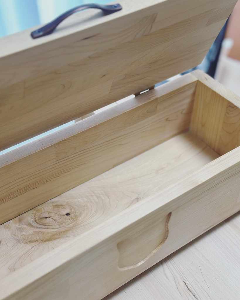 青森ヒバの餌箱＆餌台