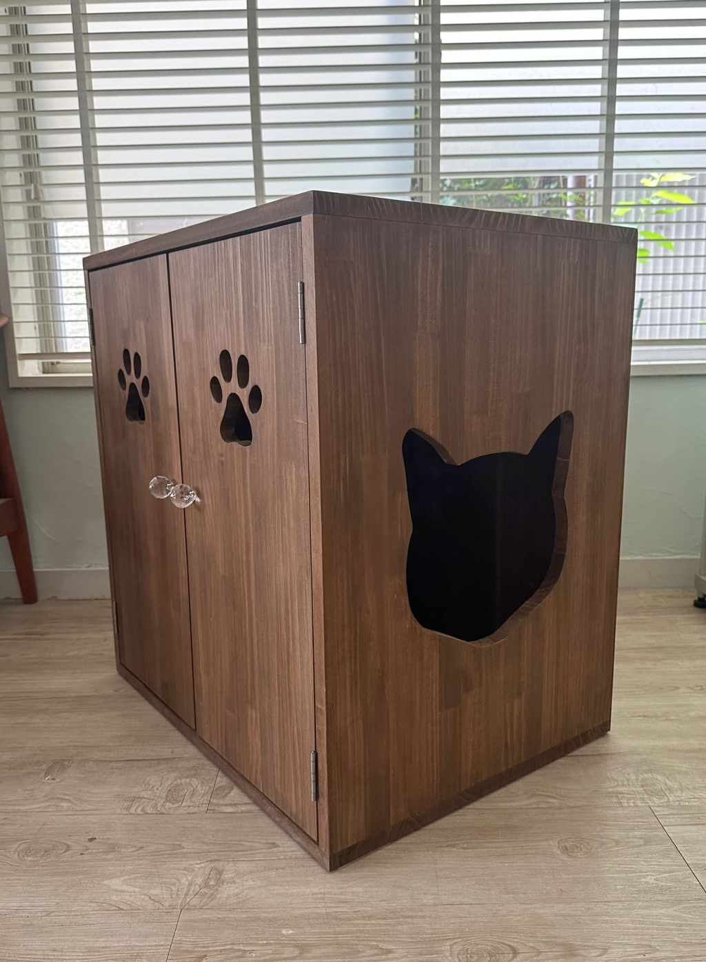 横置きタイプの猫のトイレカバーハウス