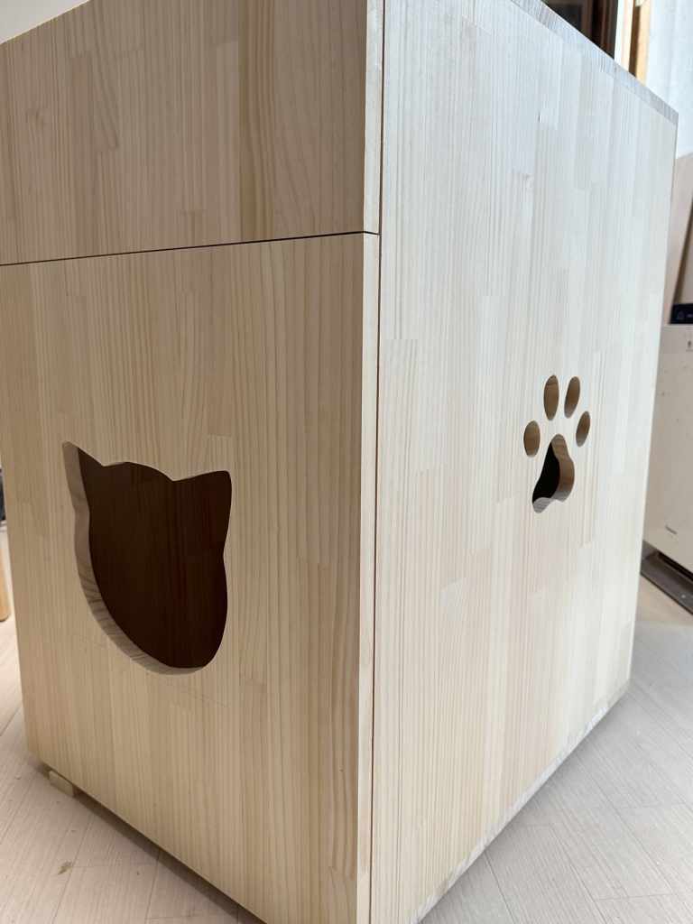 メガトレーサイズの猫のトイレカバーハウス