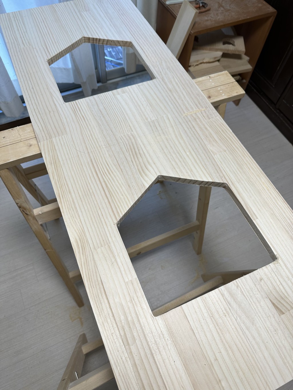 入り口に入るステップ台取り付け