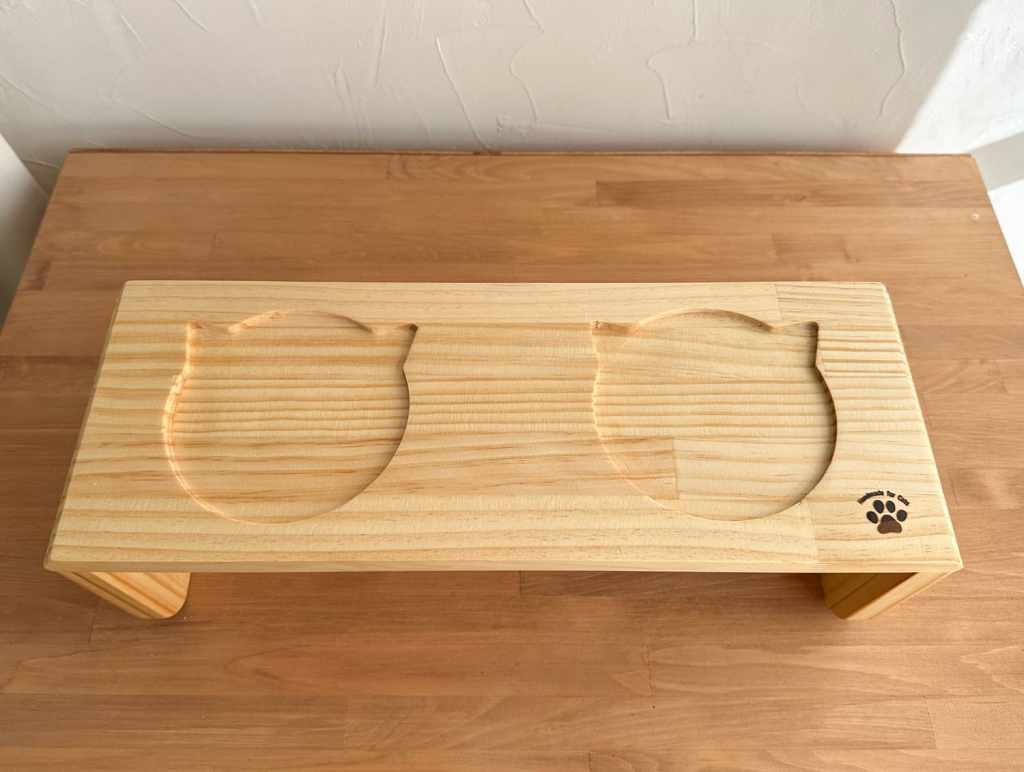 猫顔のフードスタンド