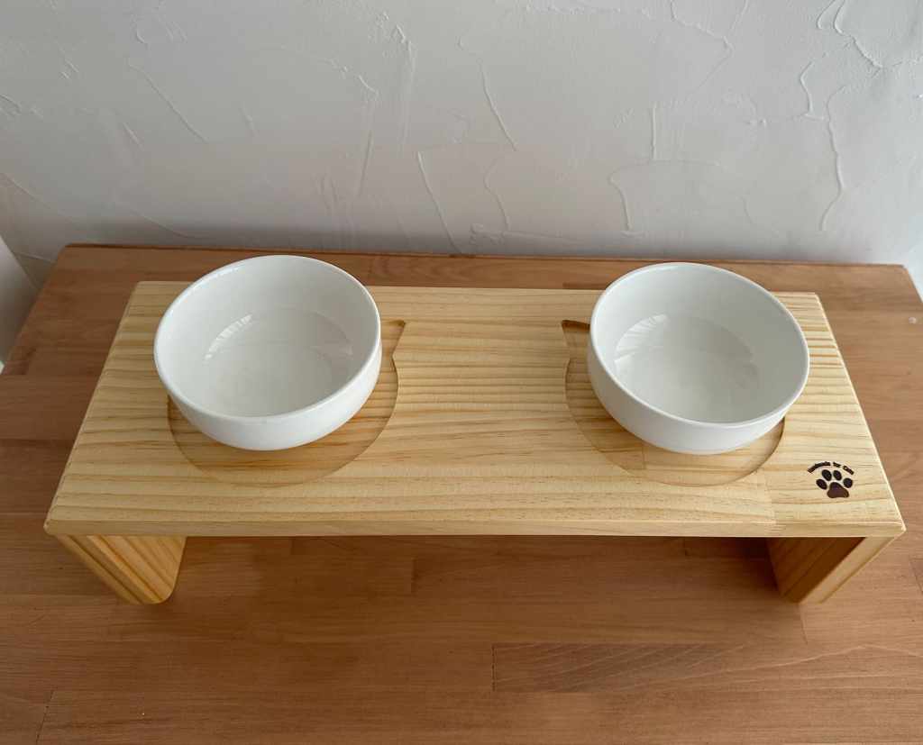 猫顔のフードスタンド