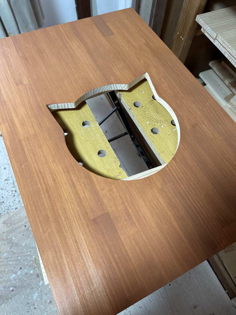 収納付きデオトイレ猫のトイレカバーハウスの扉