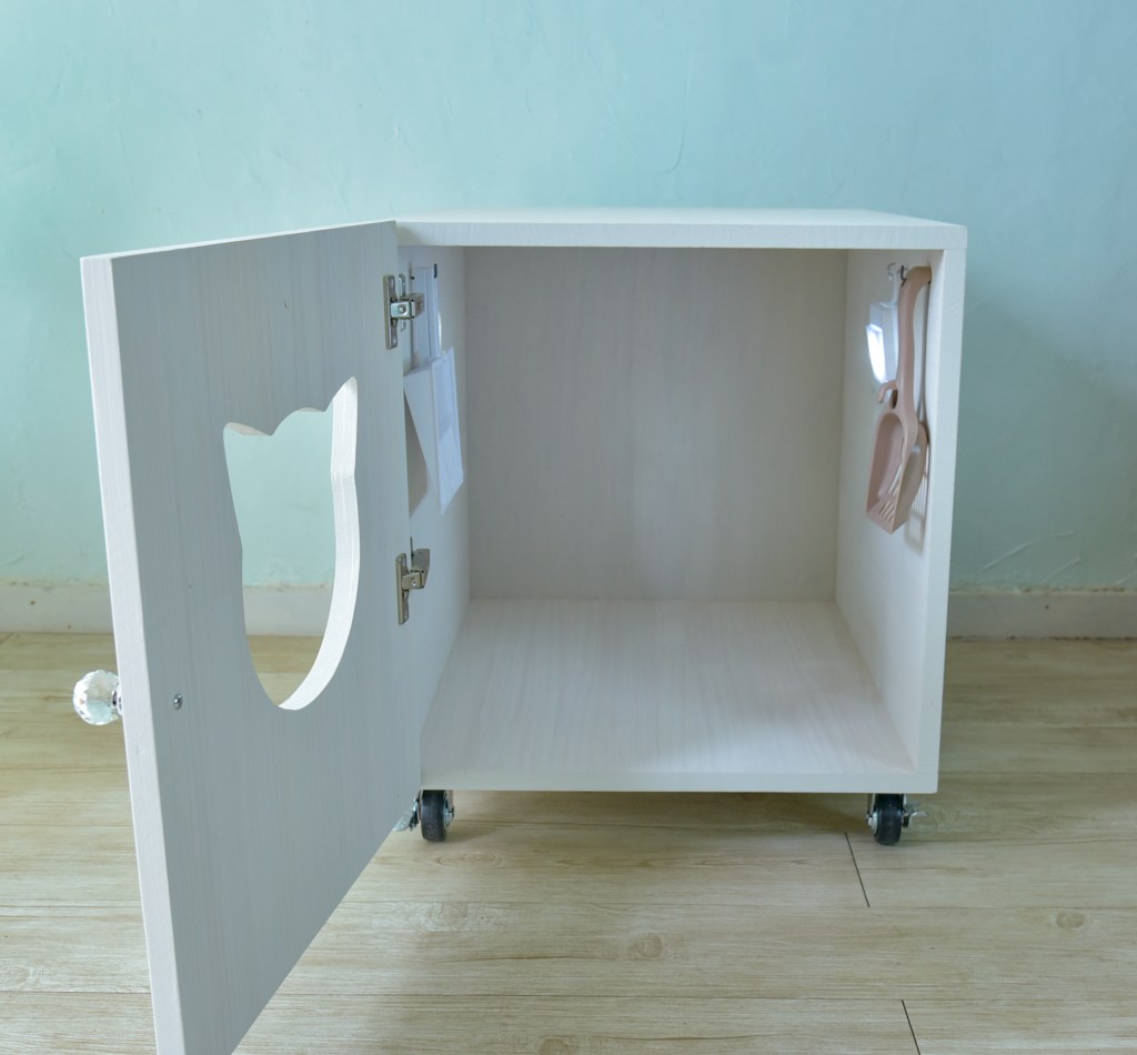 キャスター付き猫のトイレカバーハウス