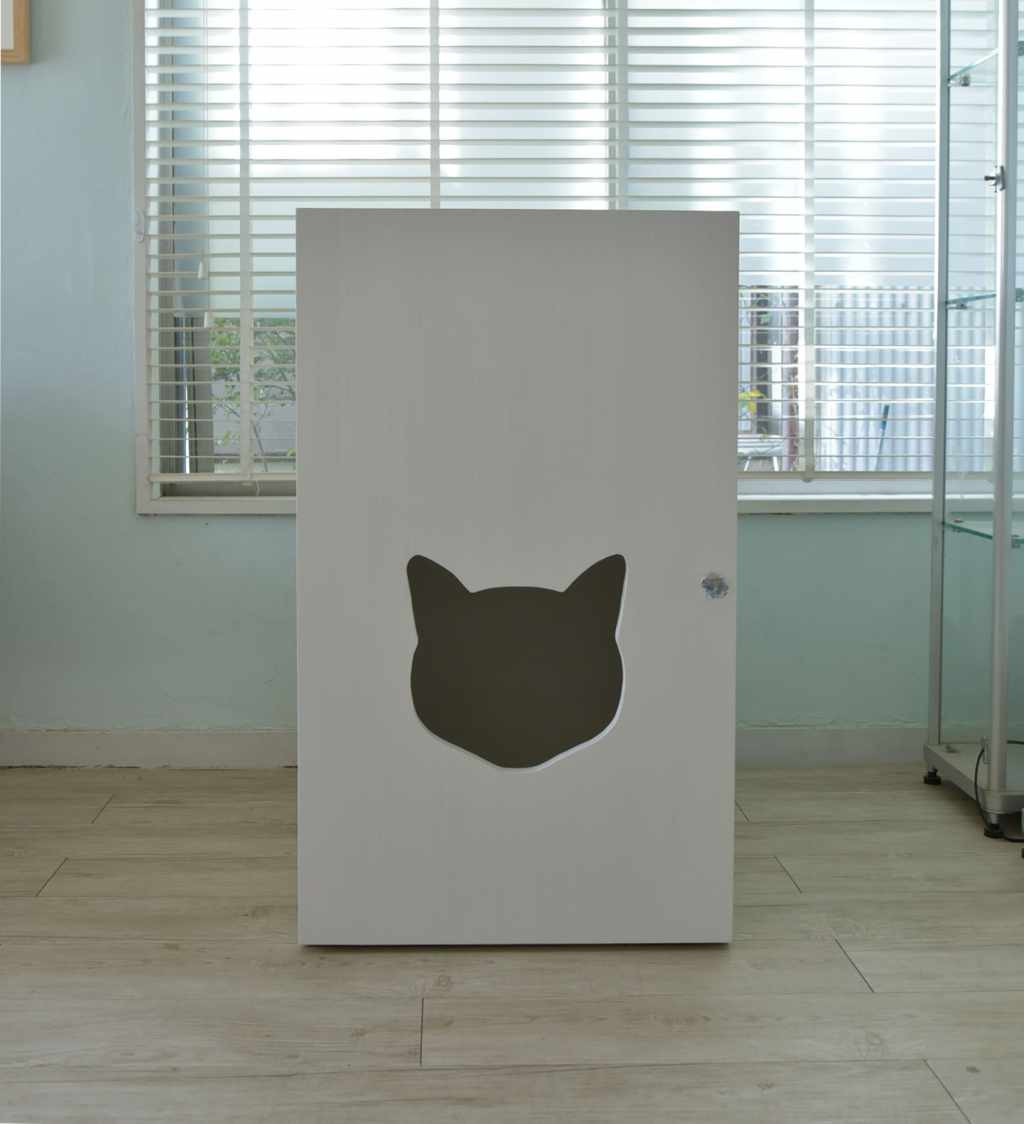 メガトレーライトのトイレカバーハウス