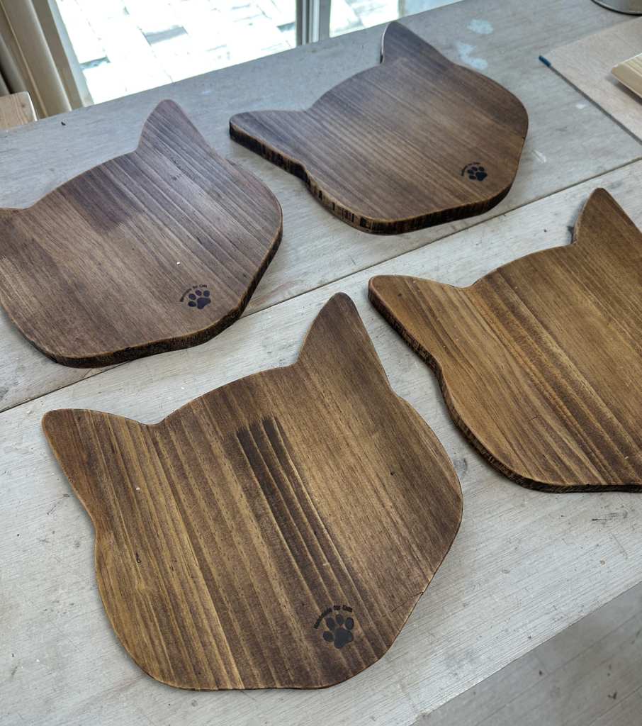 猫顔のフォトフレーム