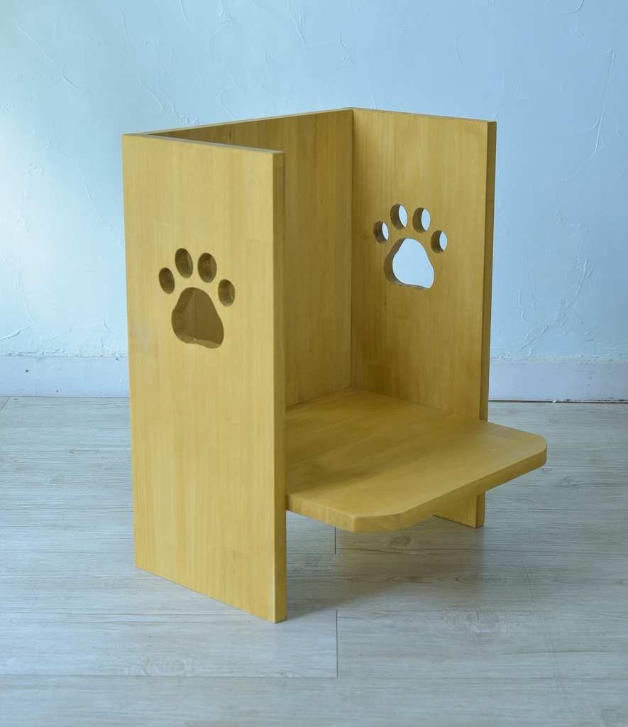 オーダーメイドの自動給餌器カバー