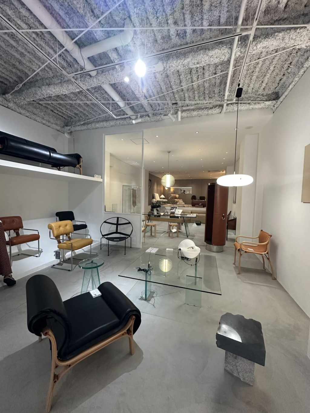 清澄白河でデザイナーズ家具見学