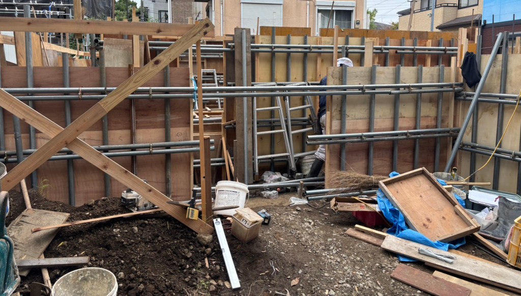 猫と暮らす工房付きの家