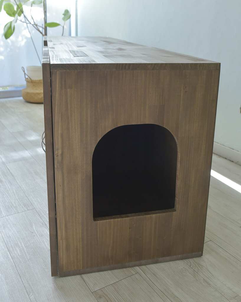 猫のトイレハウス&てれb日ボード