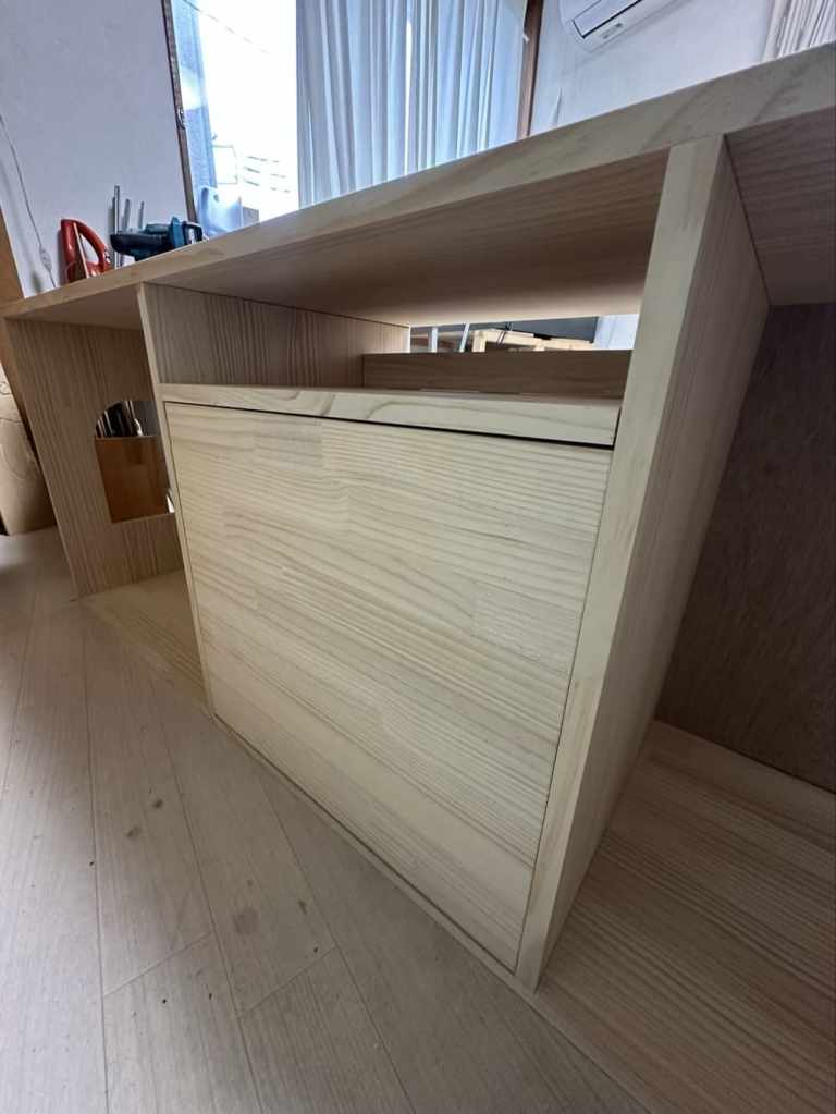 猫のトイレカバーハウス＆テレビボード