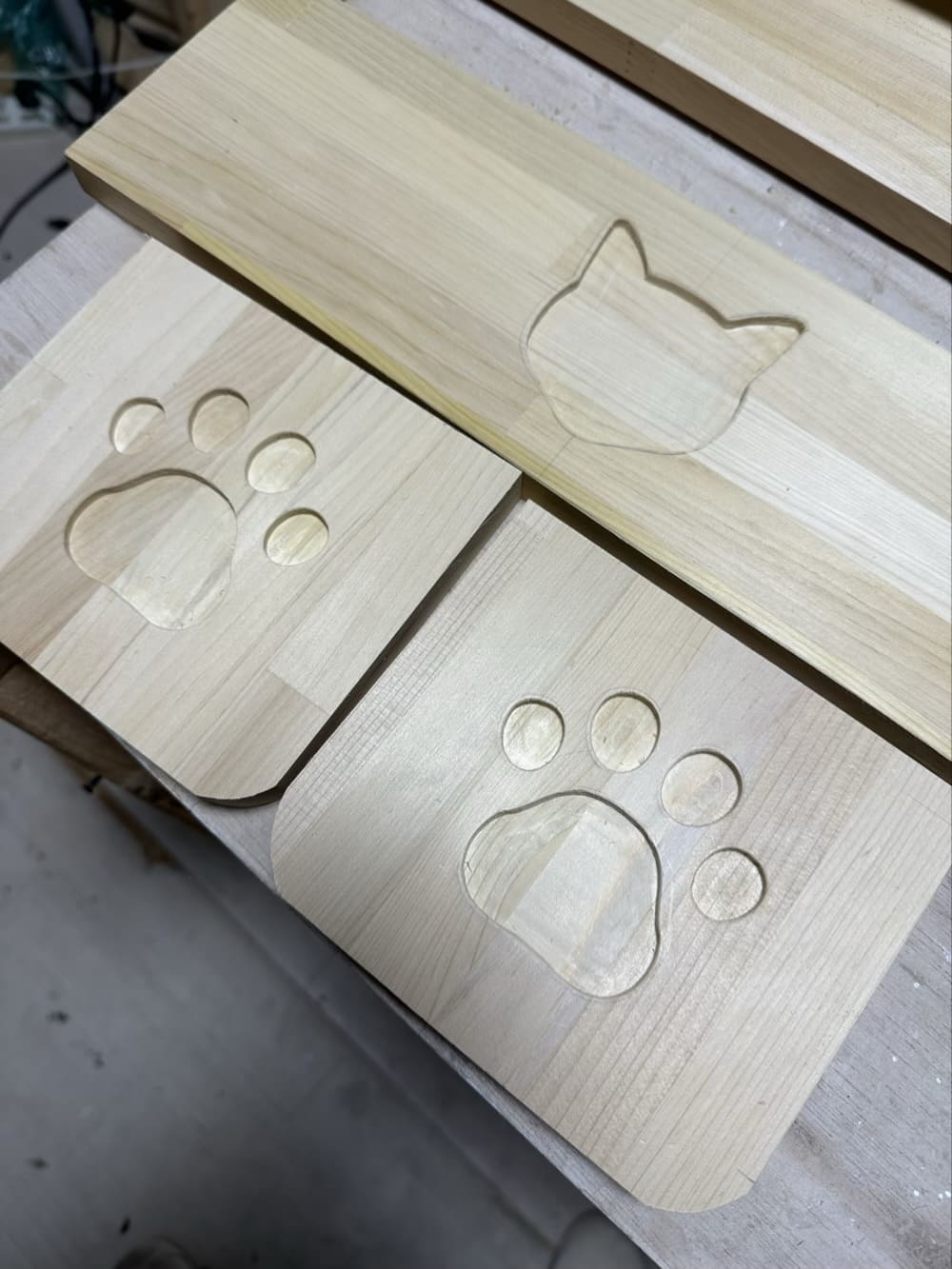 青森ひばでつくる猫の餌台＆餌箱vol.1