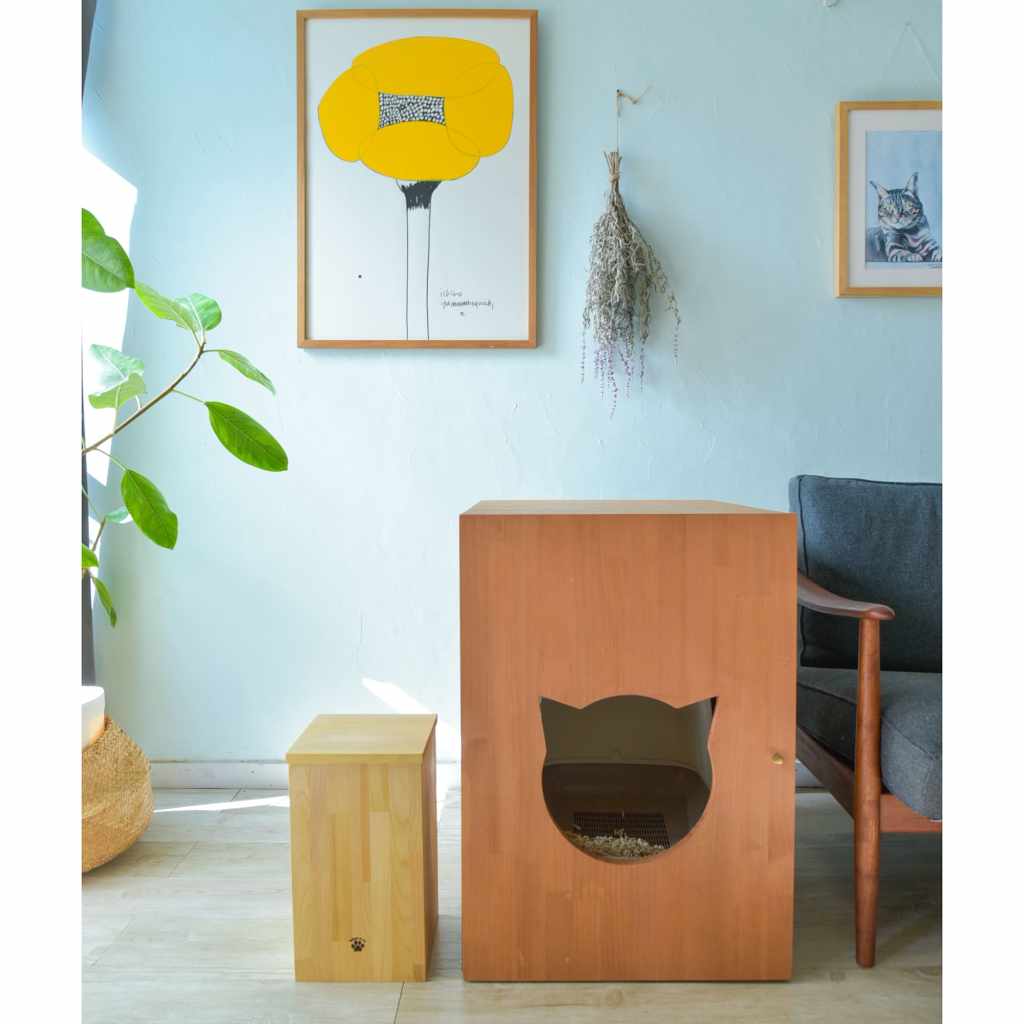 木のぬくもりと消臭力。青森ひばのペット用ゴミ箱