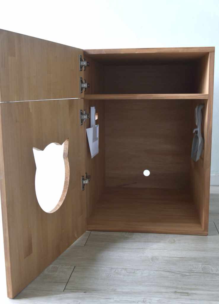 大容量収納付き猫のトイレカバーハウス