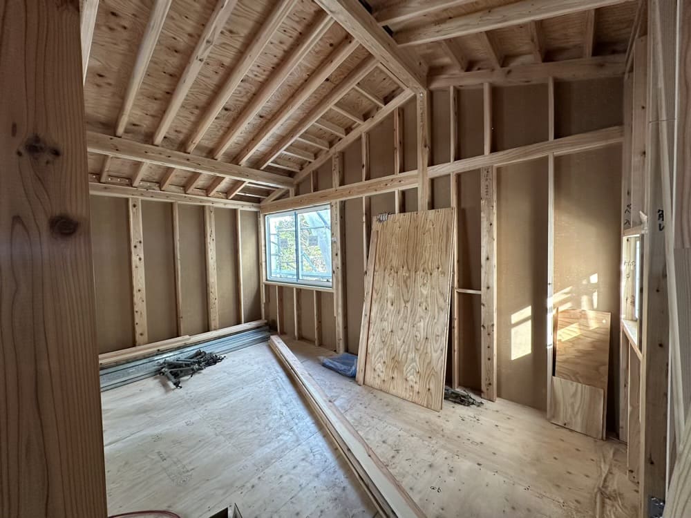 猫と暮らす家づくりvol.7｜窓辺に作った“リーディングヌック”という居場所