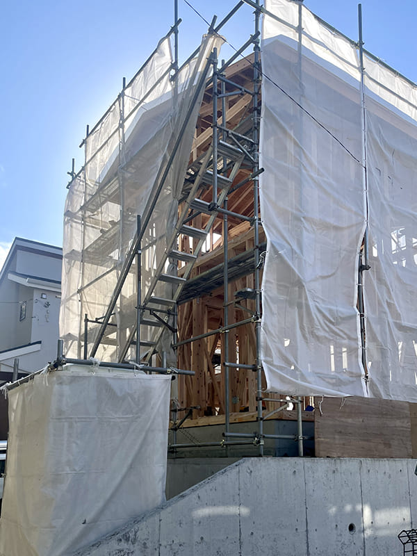 猫と暮らす工房付きの家