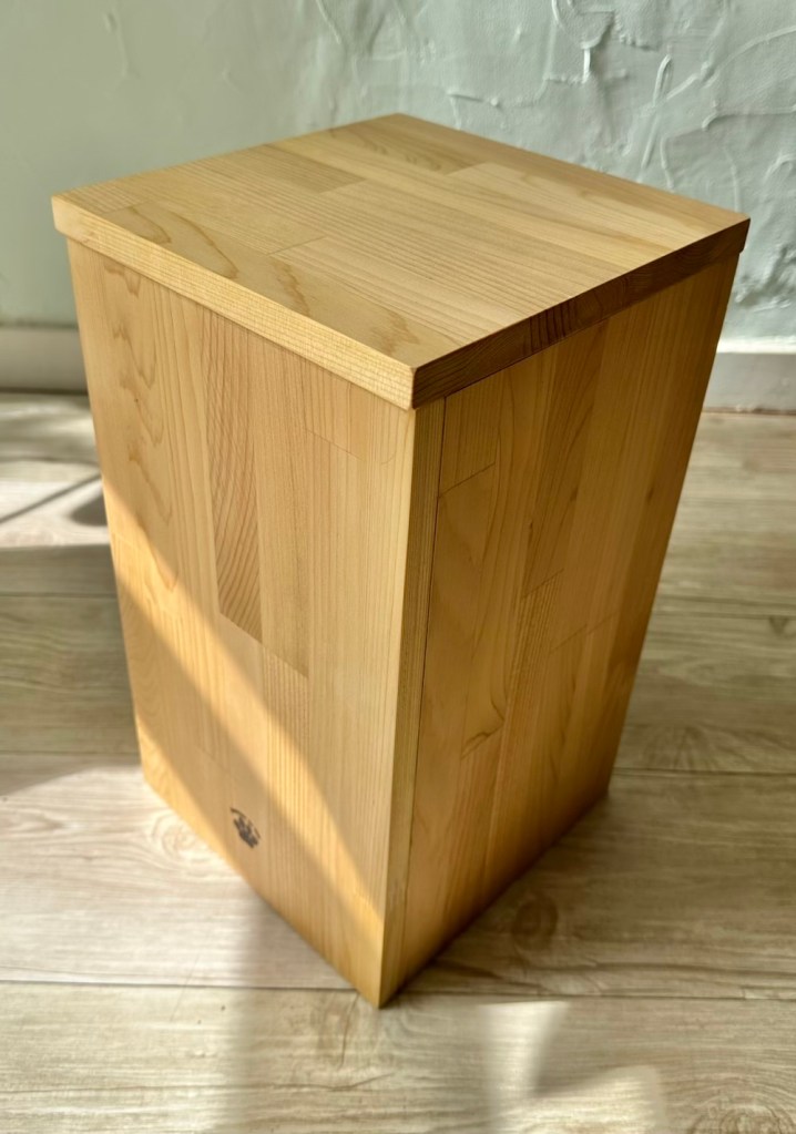 青森ひば材のペット用ゴミ箱