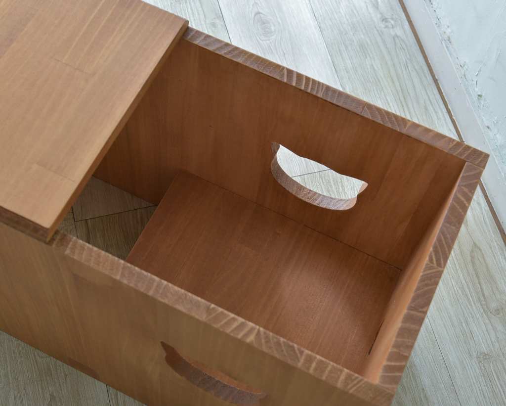 猫のごはん個室(ごはんハウス)